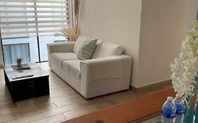Departamento Cerca Aeropuerto, Foro Gnp, Autodromo